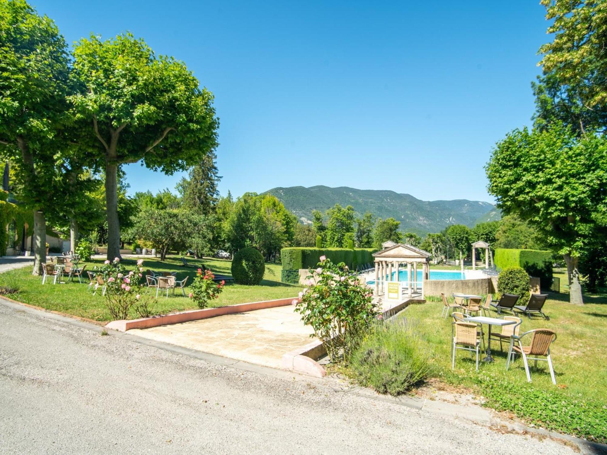 Cozy Apartment With Swimming Pool Terrace Garden Parking Montbrun-les-Bains Exterior photo