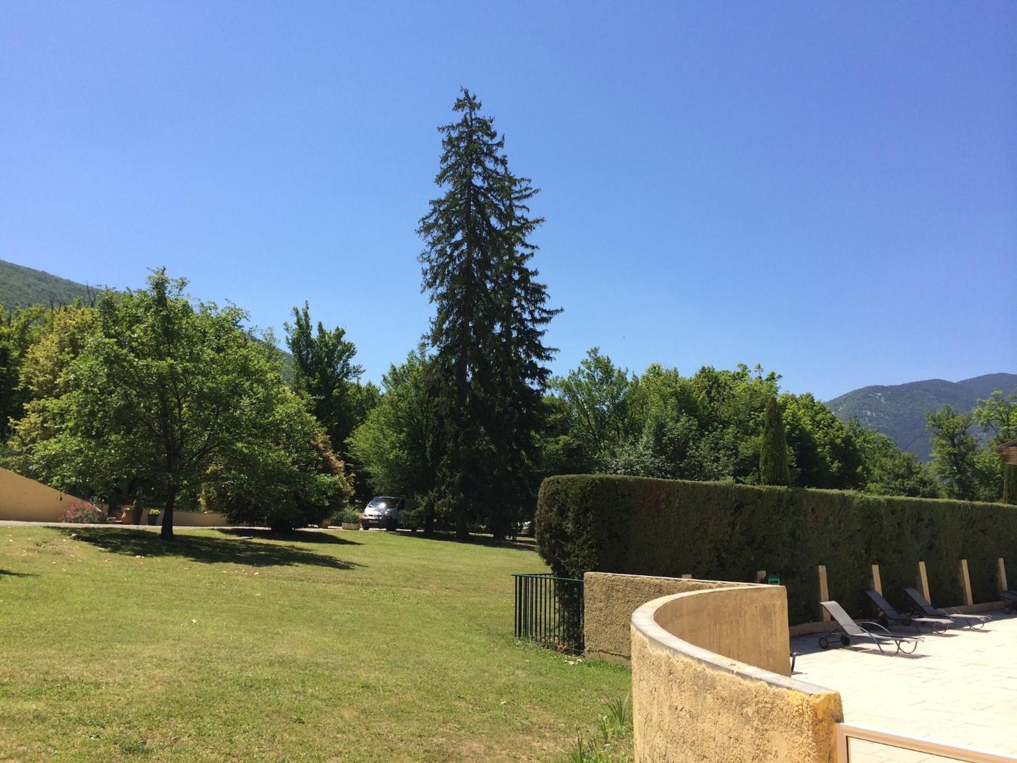 Cozy Apartment With Swimming Pool Terrace Garden Parking Montbrun-les-Bains Exterior photo
