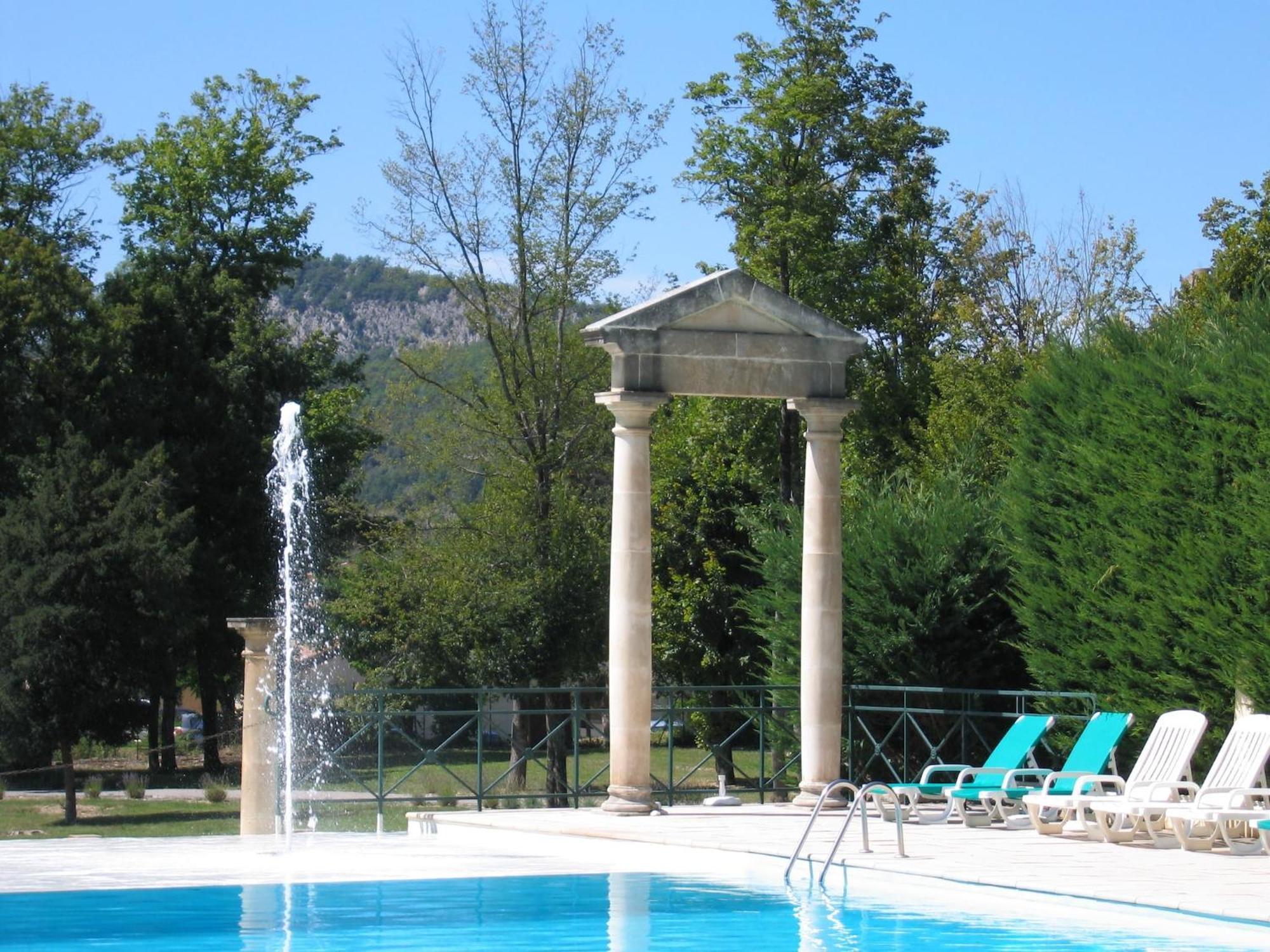 Cozy Apartment With Swimming Pool Terrace Garden Parking Montbrun-les-Bains Exterior photo